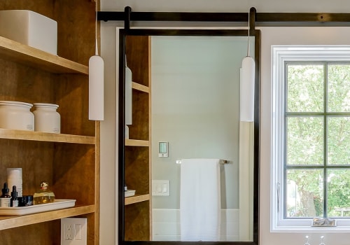What is a 3 way bathroom layout?